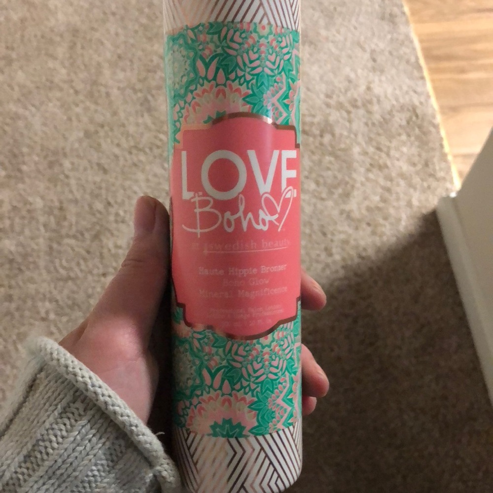 Love Boho Tanning Lotion